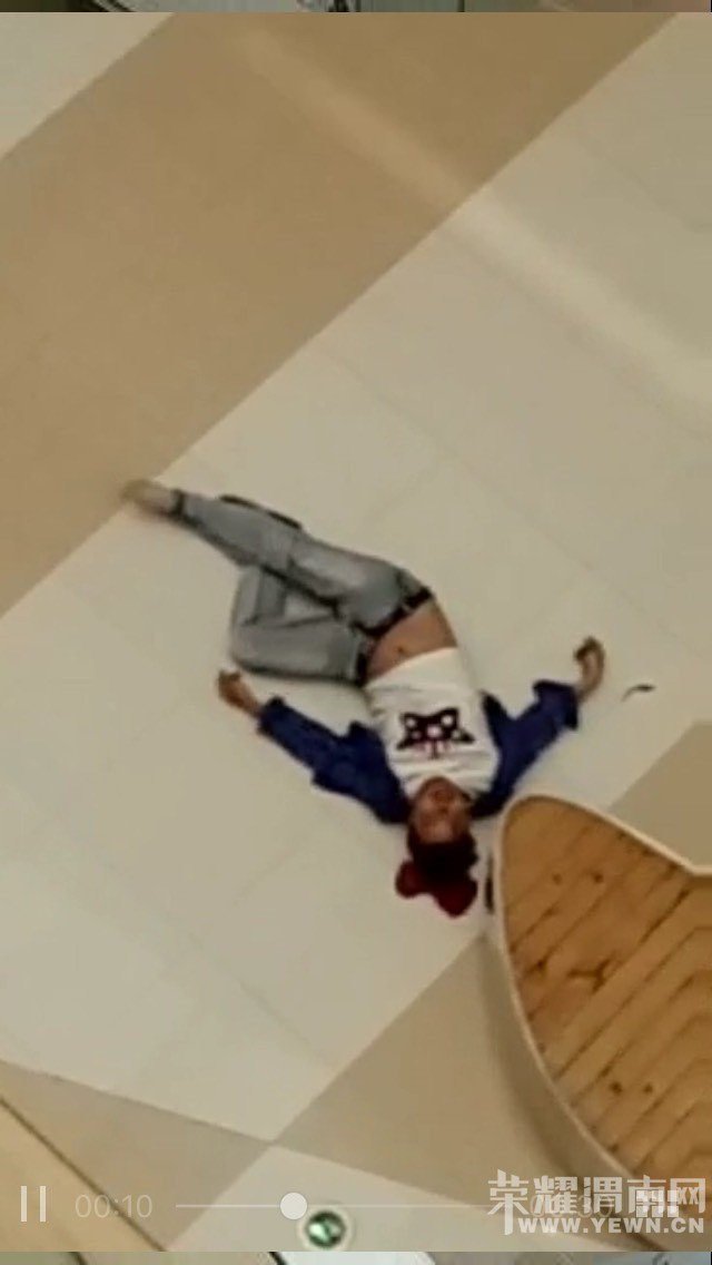 161754yttri3t3t3o2howt.jpg