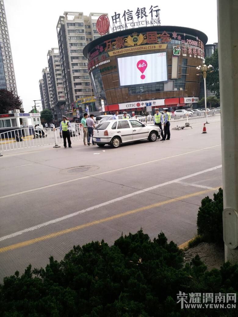 ���糯������ж�һ�γ���һ���г�������ײ��˾������̫�����������