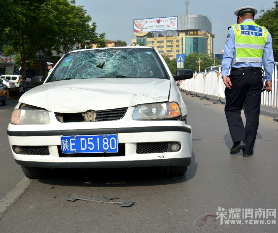 ���糯������ж�һ�γ���һ���г�������ײ��˾������̫�����������