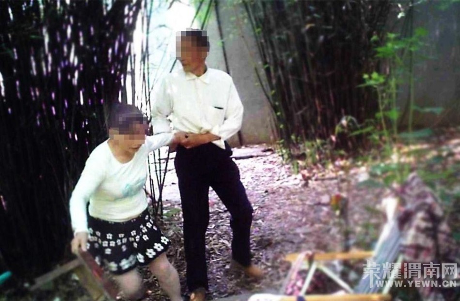 �人���ž����ġ���Ħ��Ů����Ϊ����˲��  �������������ߣ���ͼ��