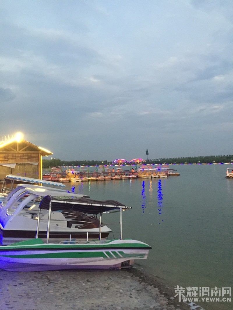 �����ͬ�޺��޵���Ư��������ͣ����Ҳ��ģ�