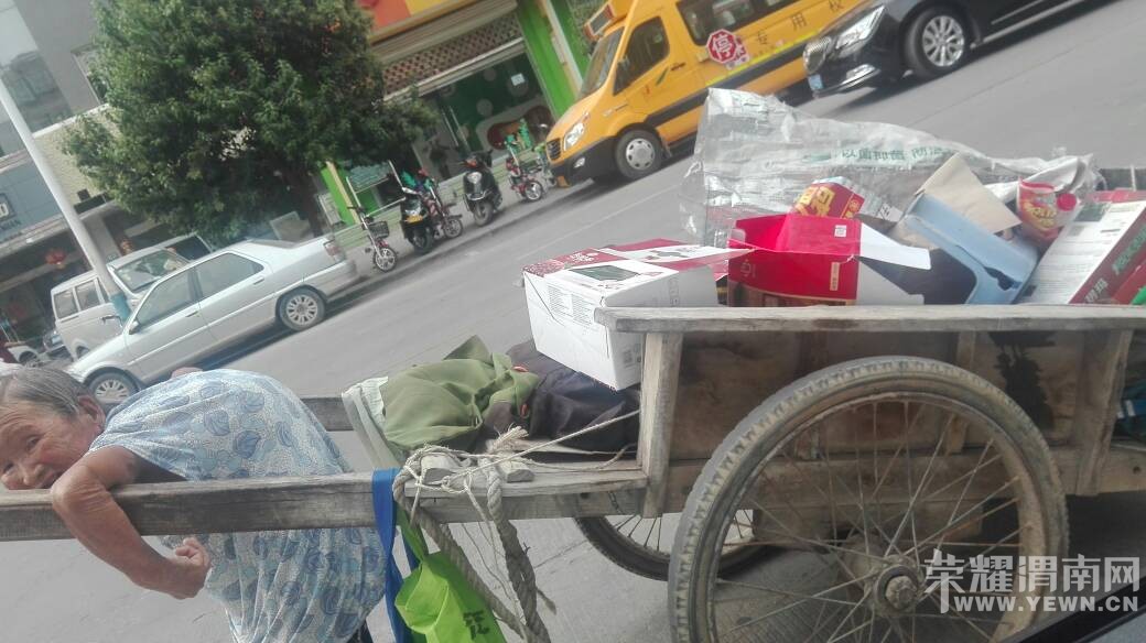 102418wlklm11yz154u190.jpg