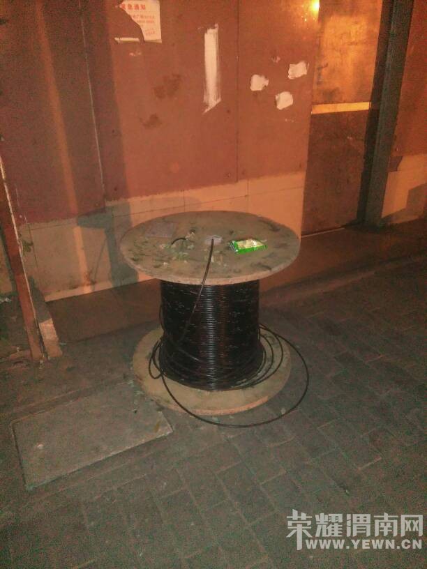 024352pb1xzkjsm8sefnhs.jpg