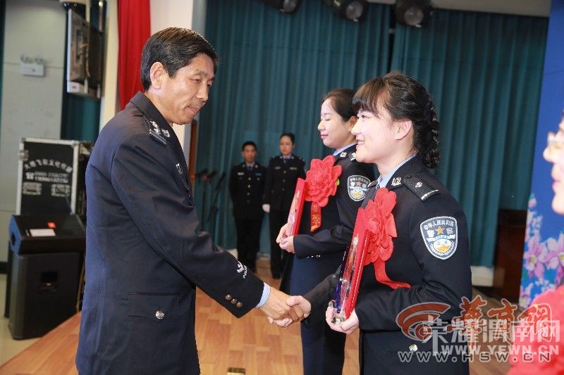 yp08468d.jpg