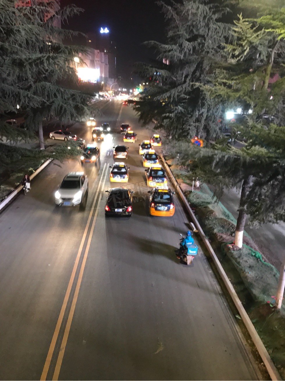 145103xbbeeefdc9fslti9.jpg