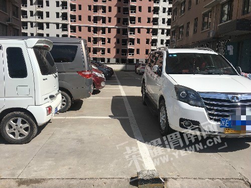 111528jietyylzls9yi447.jpg