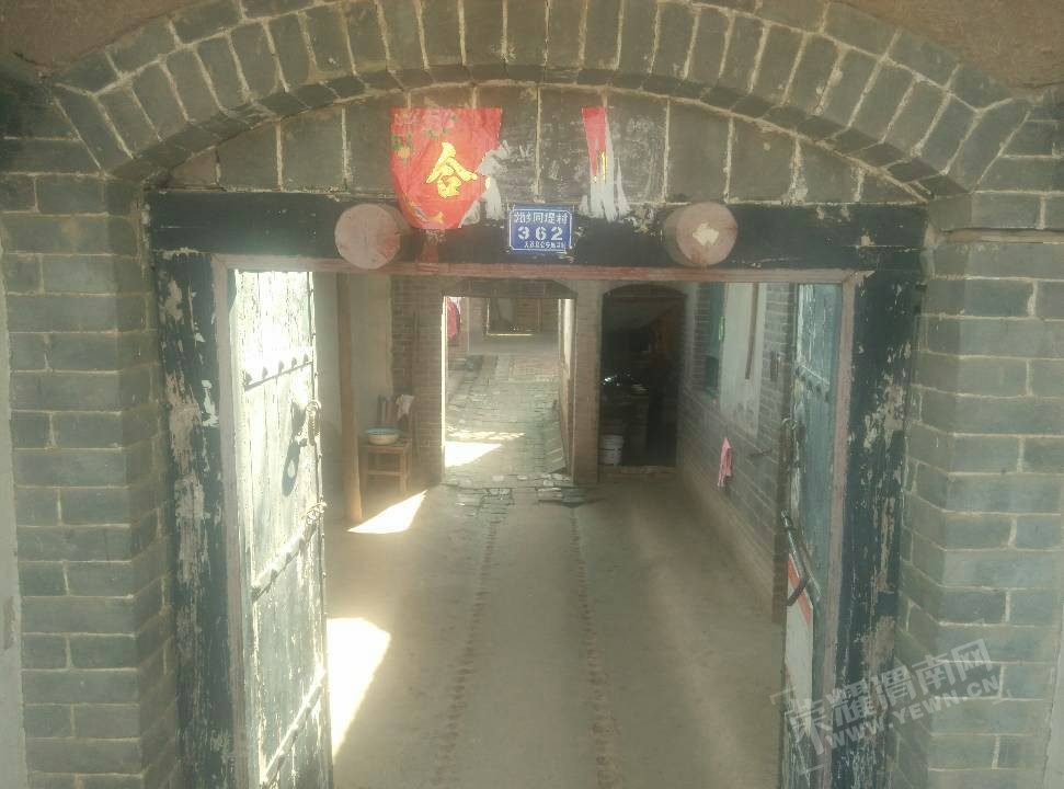 085035k0r6akz0wa66ama6.jpg