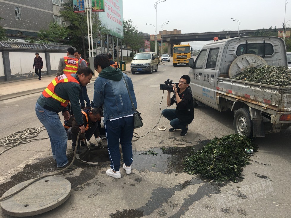162903bjjann55zw1tp611.jpg
