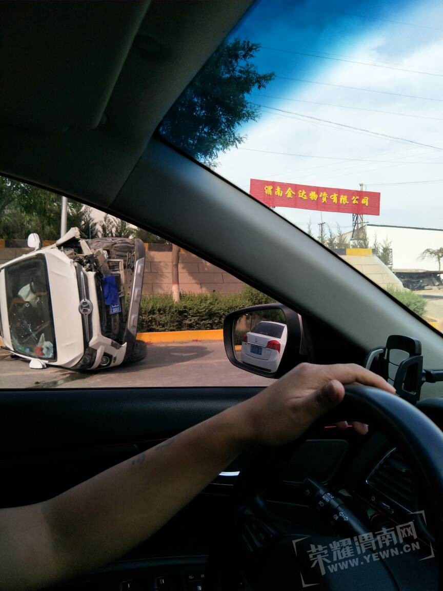 185758di5in2wug2r2cirz.jpg