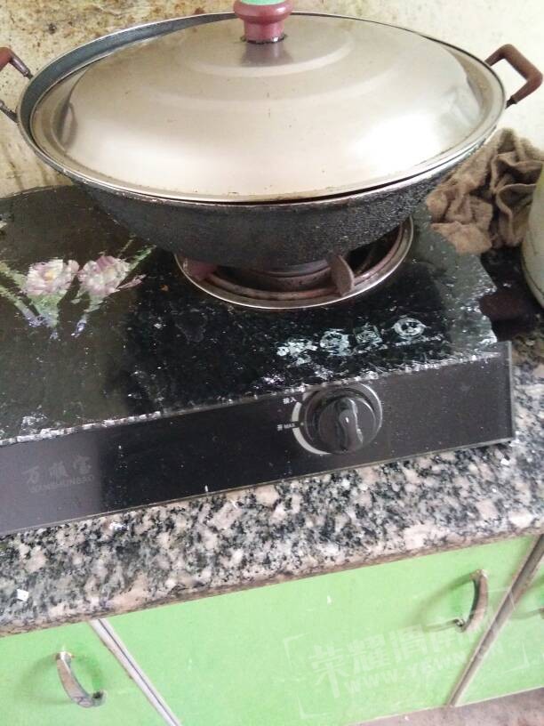 190448s323cy4a8mx9hcmc.jpg