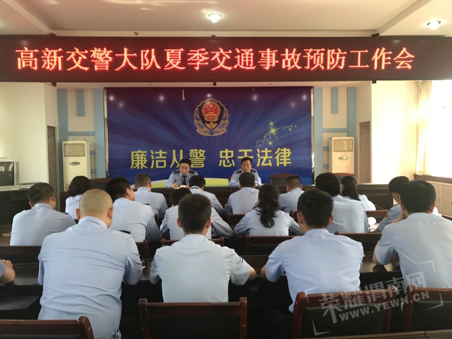 QQ%E5%9B%BE%E7%89%8720170519143311.jpg