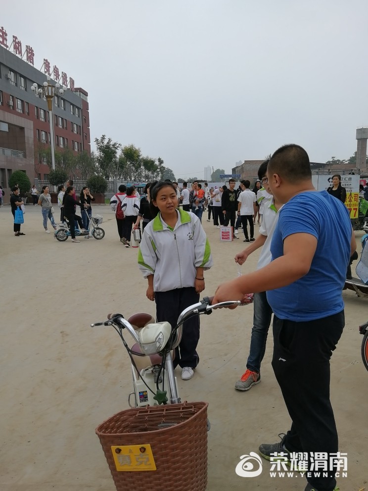 140027emwqv70d9sbzsmmc.jpg
