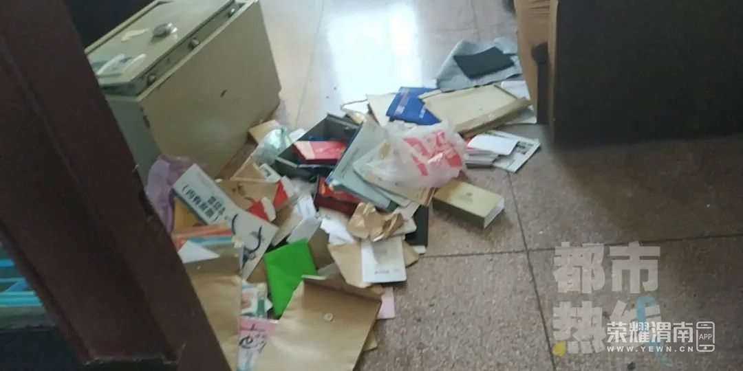yyd4e587.jpg