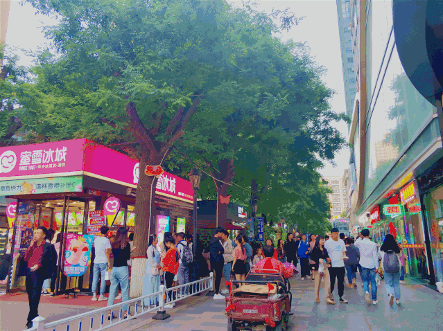 201255hbcqivaavwavzq47.jpg