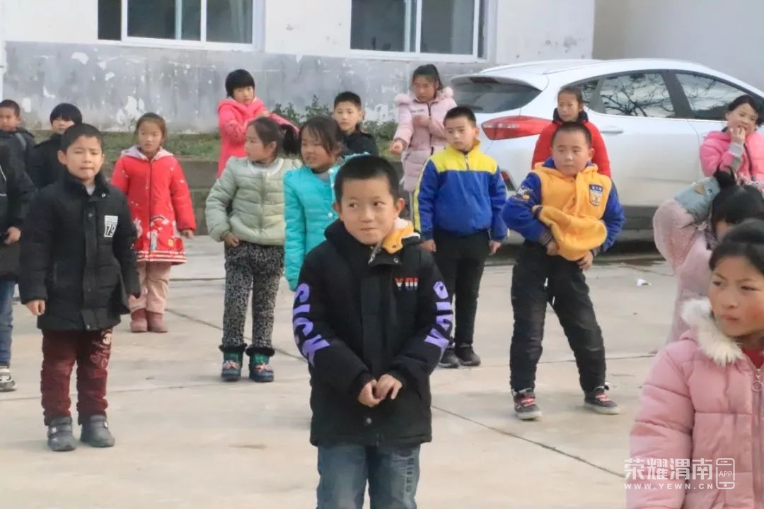 181119g4l0egeg7346uf63.jpg