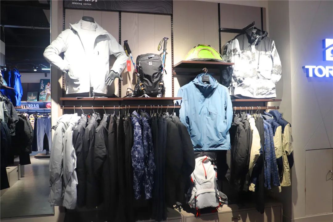 084808f9jkk0taleijilep.jpg