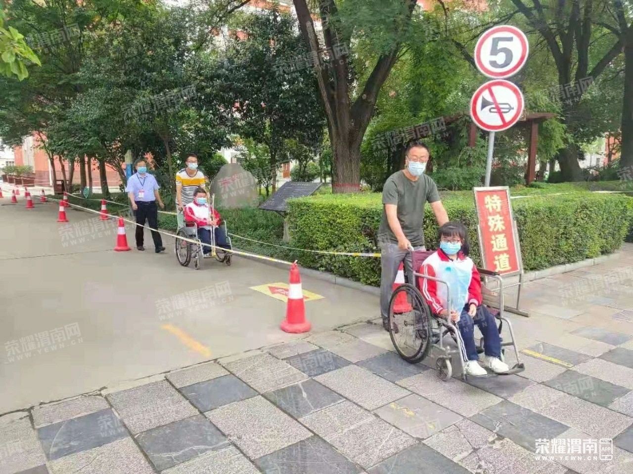 160349m2dhxdiighrdyuph.jpg