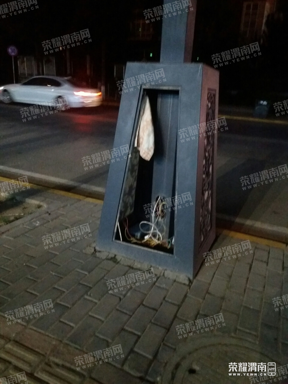 114112ybrzompei84ebaq4.jpg