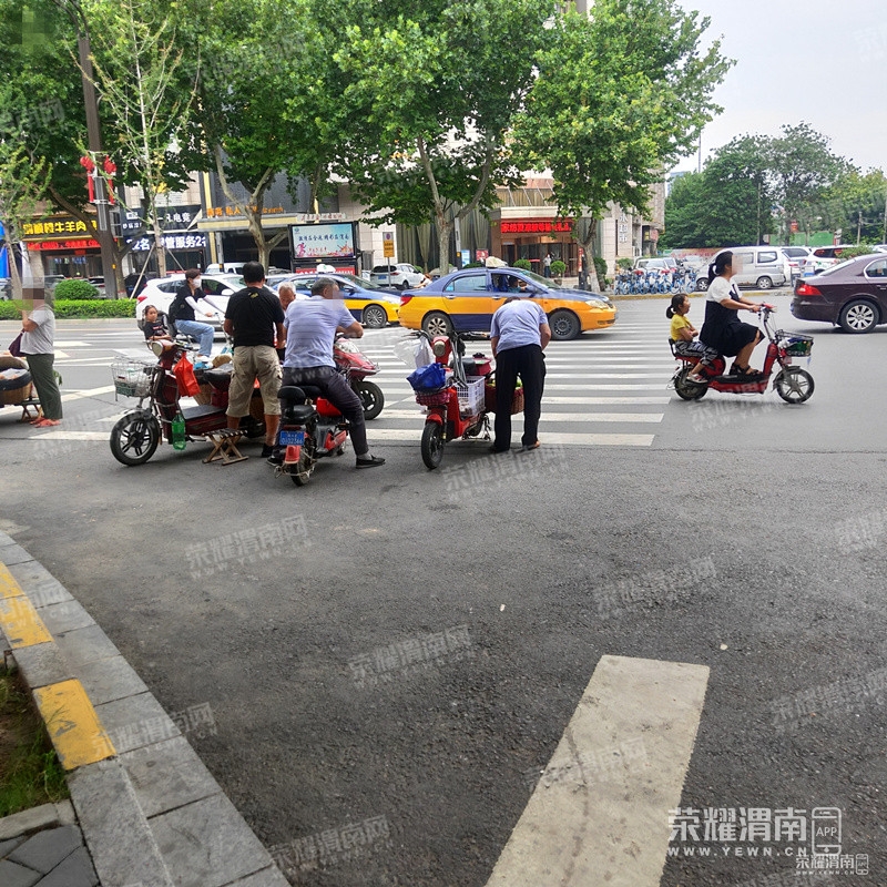 135520b6rool911r8gfjsd.jpg