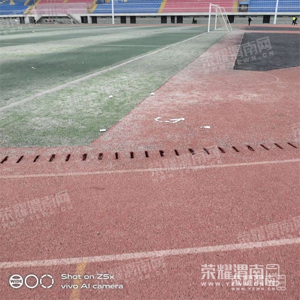 083309ibcrvpe5rpkkgc4e.jpg