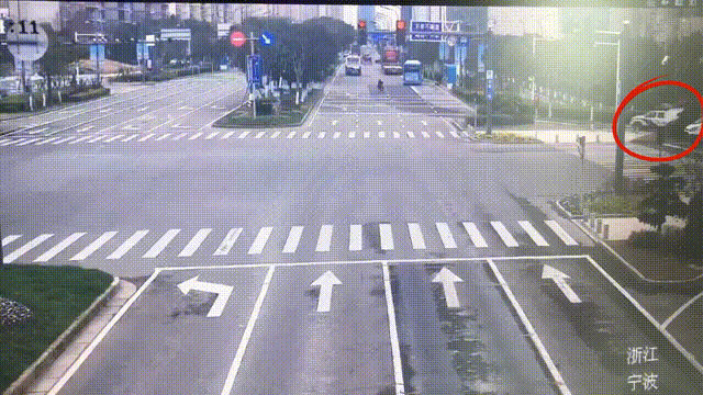 150231opn5ebi367pb3pp3.gif