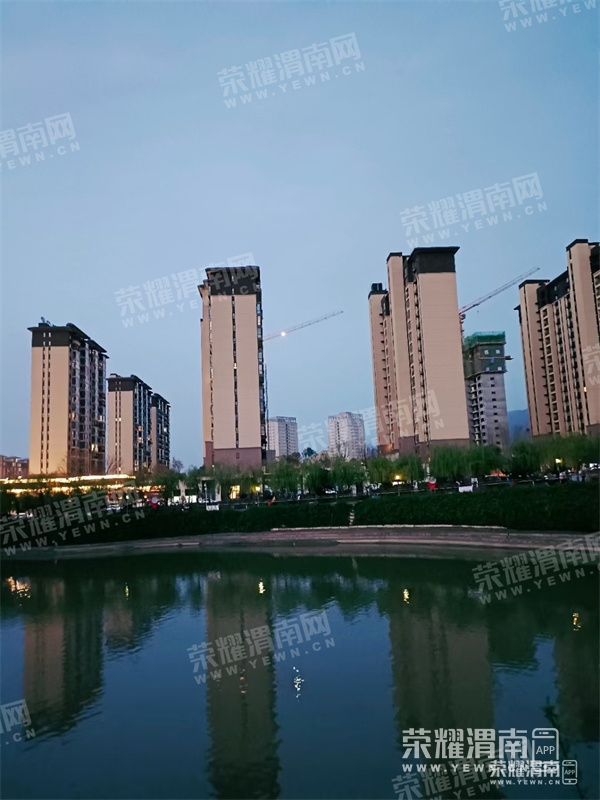 120430x7bg20rji0pozv03.jpg