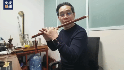 151616c7kg0e0nszl0qj94.gif