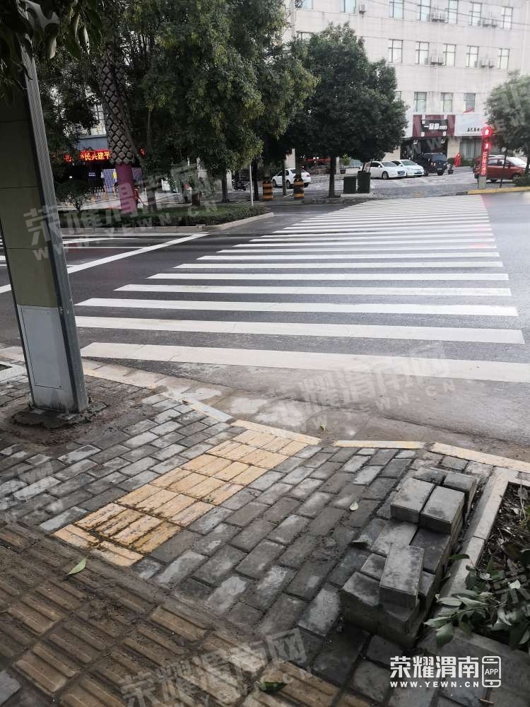 080348p40pio0ysls90sse.jpg